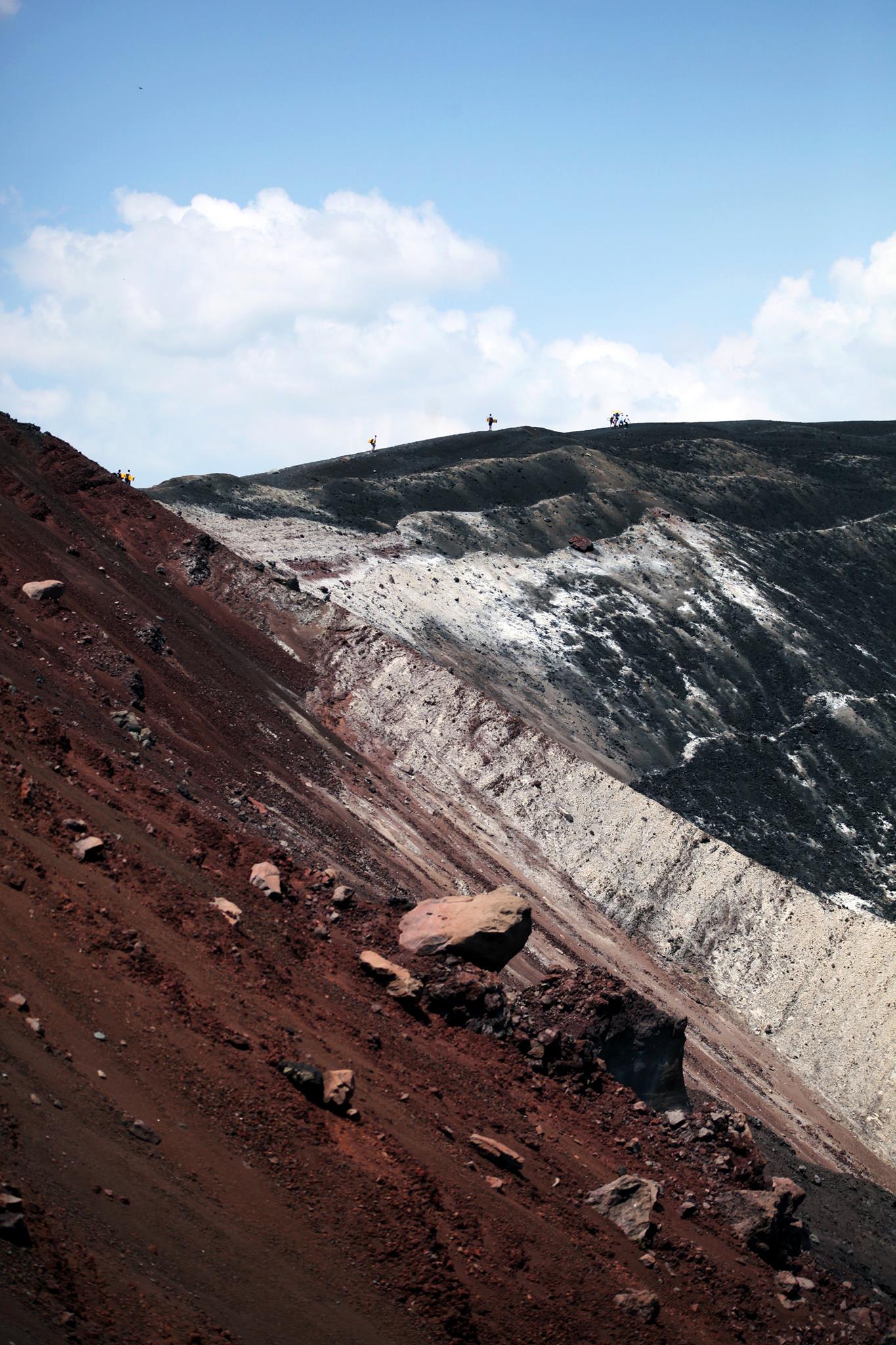 Volcano Boarding, Nicaragua