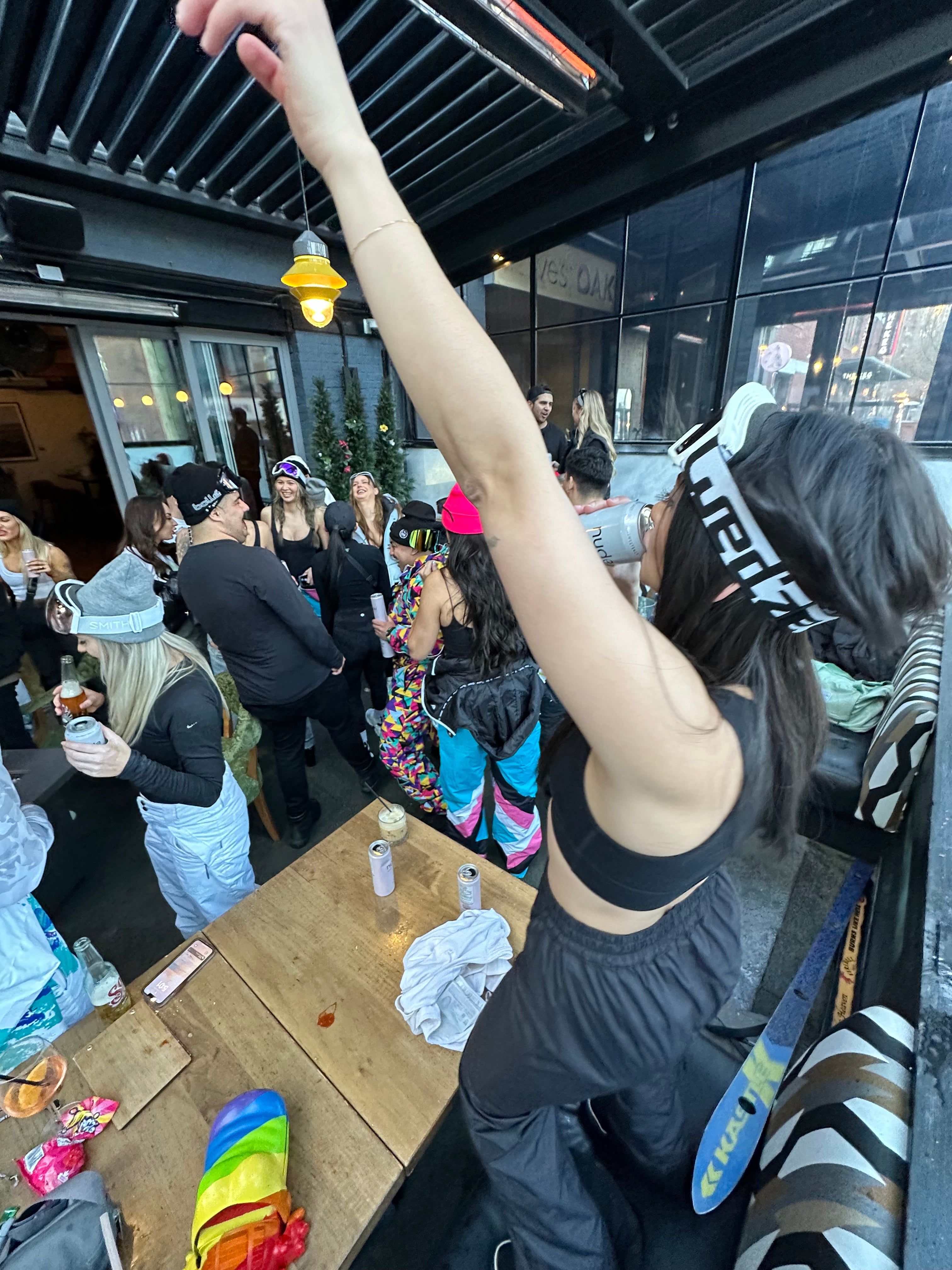 Banter Room Aprés Ski