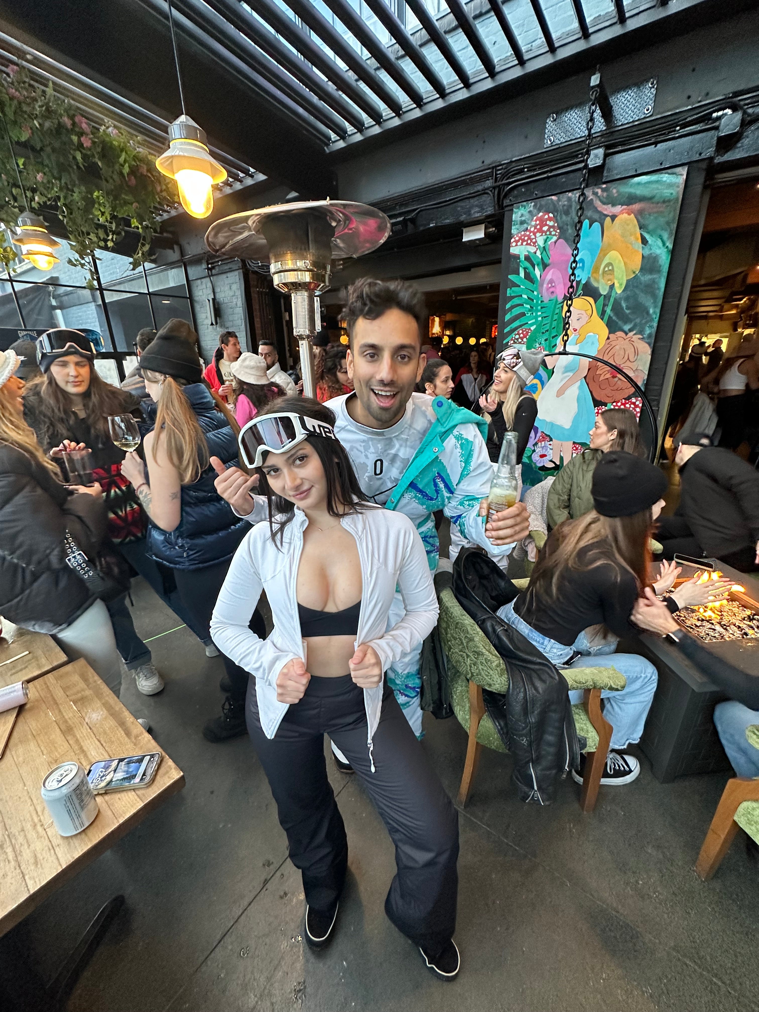 Banter Room Aprés Ski