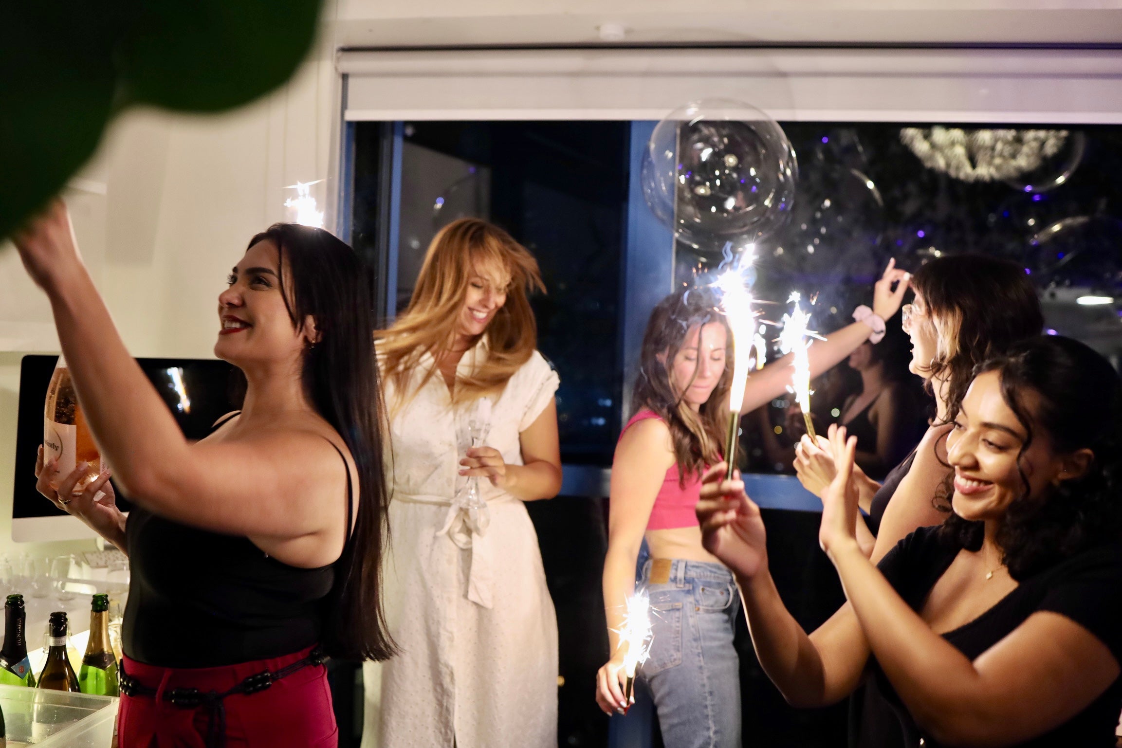 Poppin’ Bottles Party: Champagne Taste Test